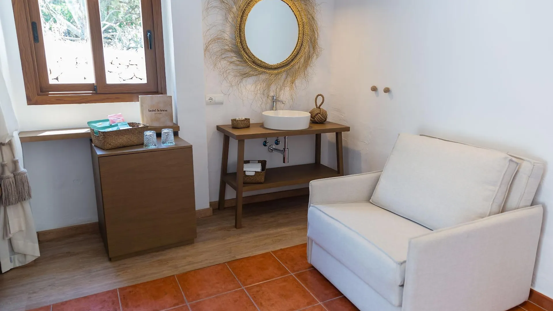 Hostal La Torre Ibiza Cap Negret (Adults Only) San Antonio  0*, San Antonio (Ibiza)